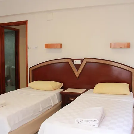 Ξενοδοχείο με διαμερίσματα Alanya Apart Otel *